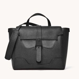 Senreve Maestra Bag in Pebbled
Noir with gold hardware